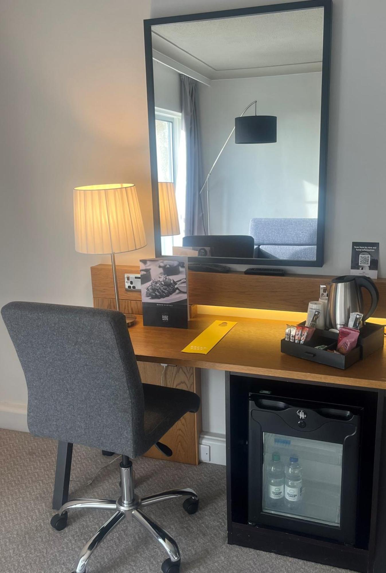 Hotel Crowne Plaza Plymouth Exterior foto